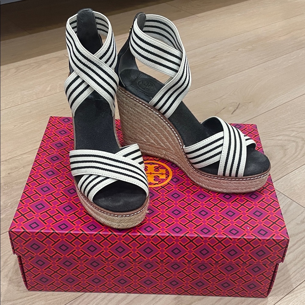 Tory Burch Frieda 100 MM Espadrille 
Black and Cream Striped Wedges
